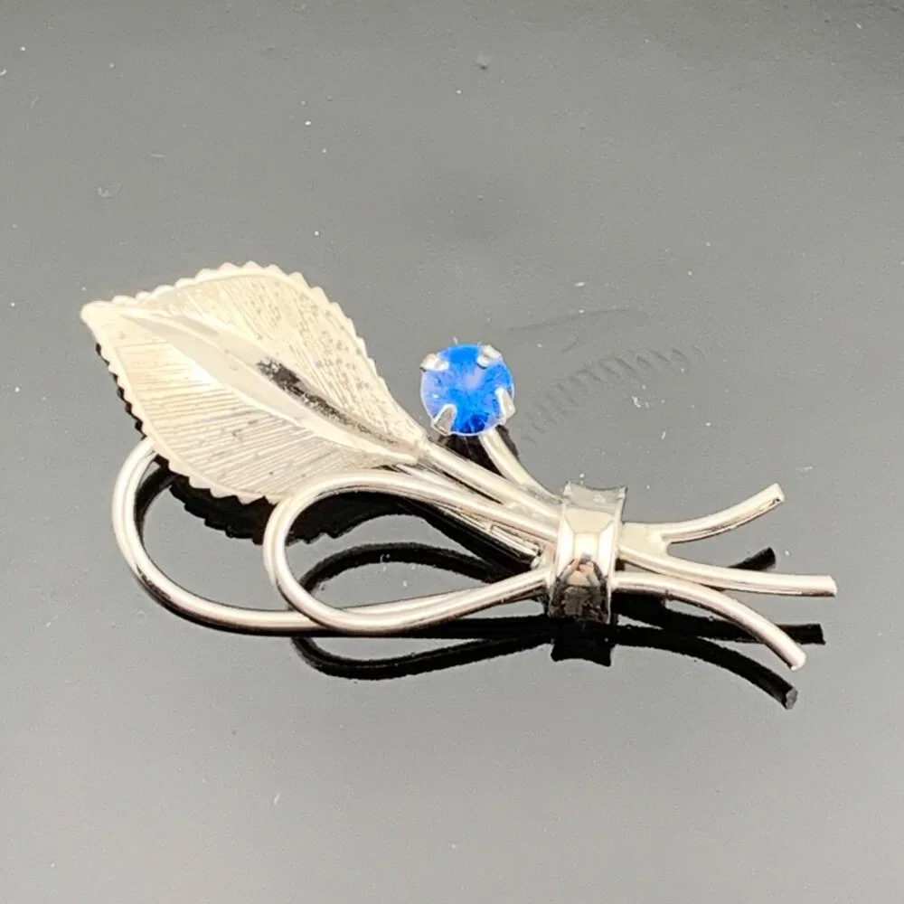 Blue Stone Sterling Silver Filigree Dixelle Leaf Brooch Vintage J899